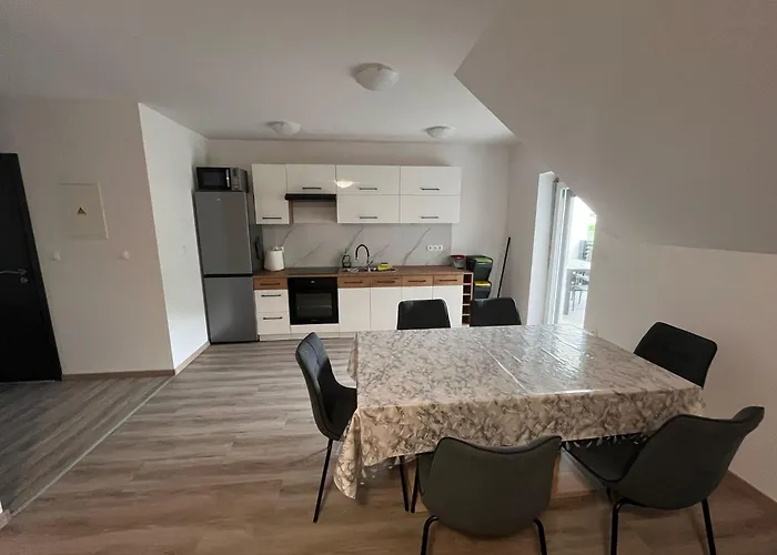 Appartement Apartmaji Baznik Catez *