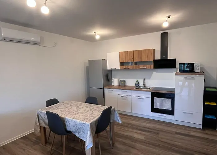 Apartmaji Baznik Catez Appartamento Brežice